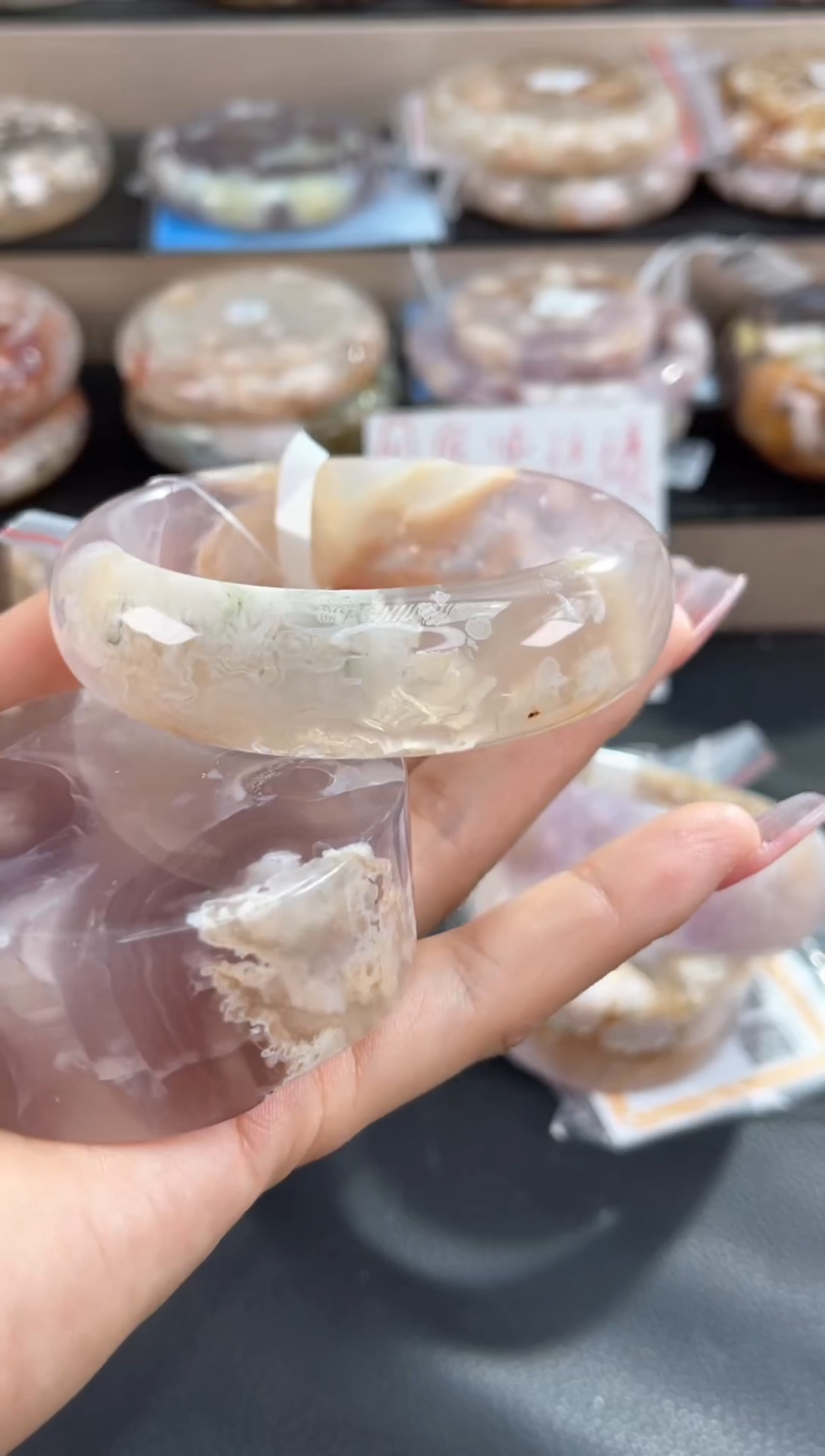 未镶嵌手镯石英质玉59