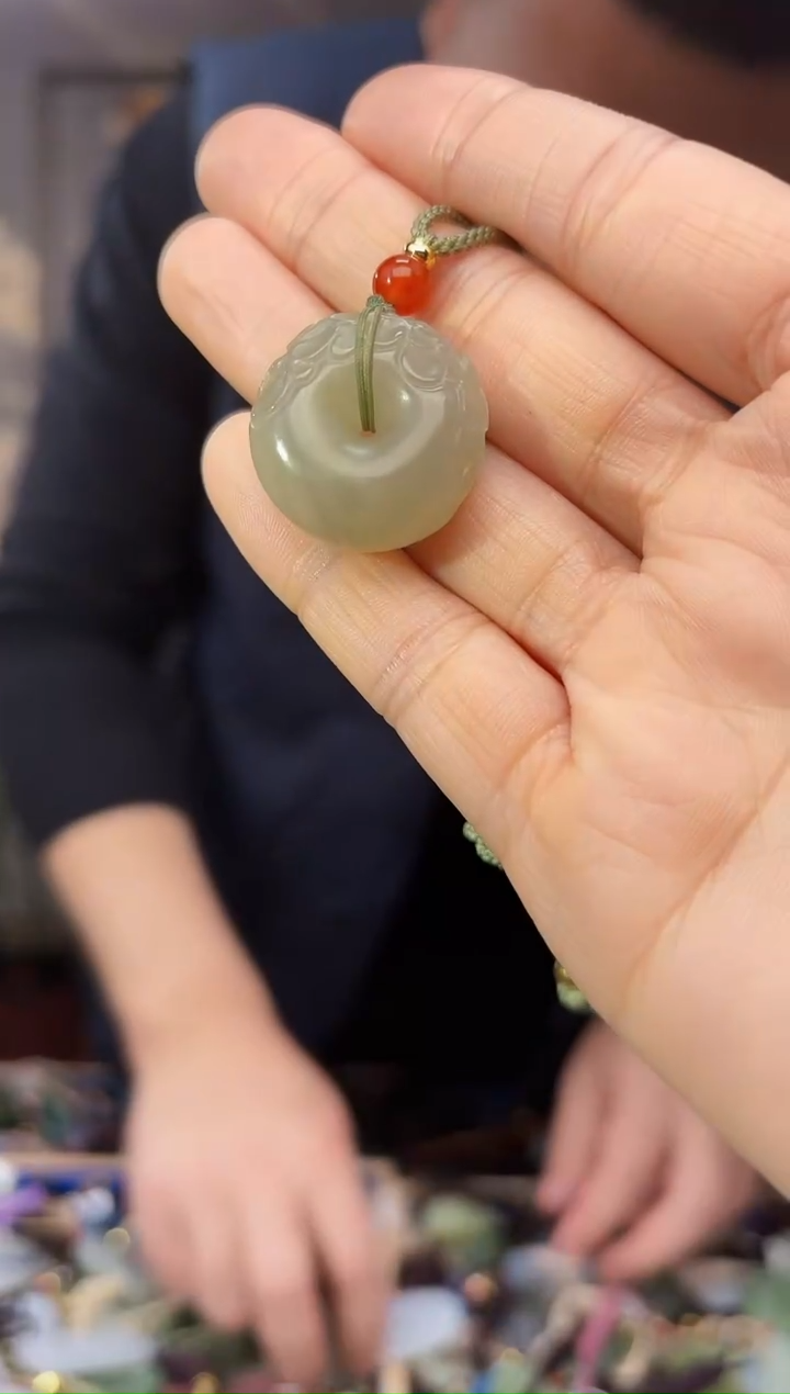 【闪购商品】和田玉颈饰未镶嵌拍一发一