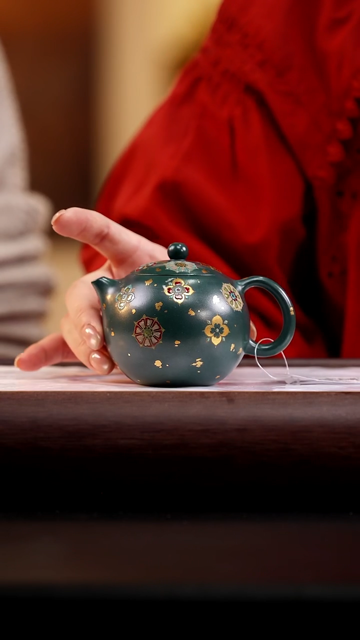 60 一厂景舟绿泥西施宝相纹170cc