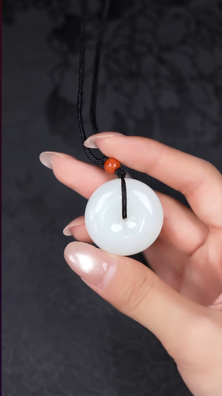 未镶嵌和田玉（白玉）挂件工厂抛货 不退不换 多样性发其1