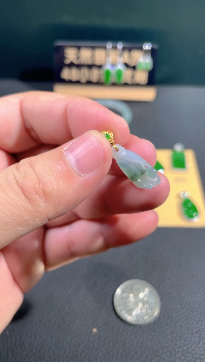 【闪购商品】翡翠颈饰18K金镶嵌翡翠