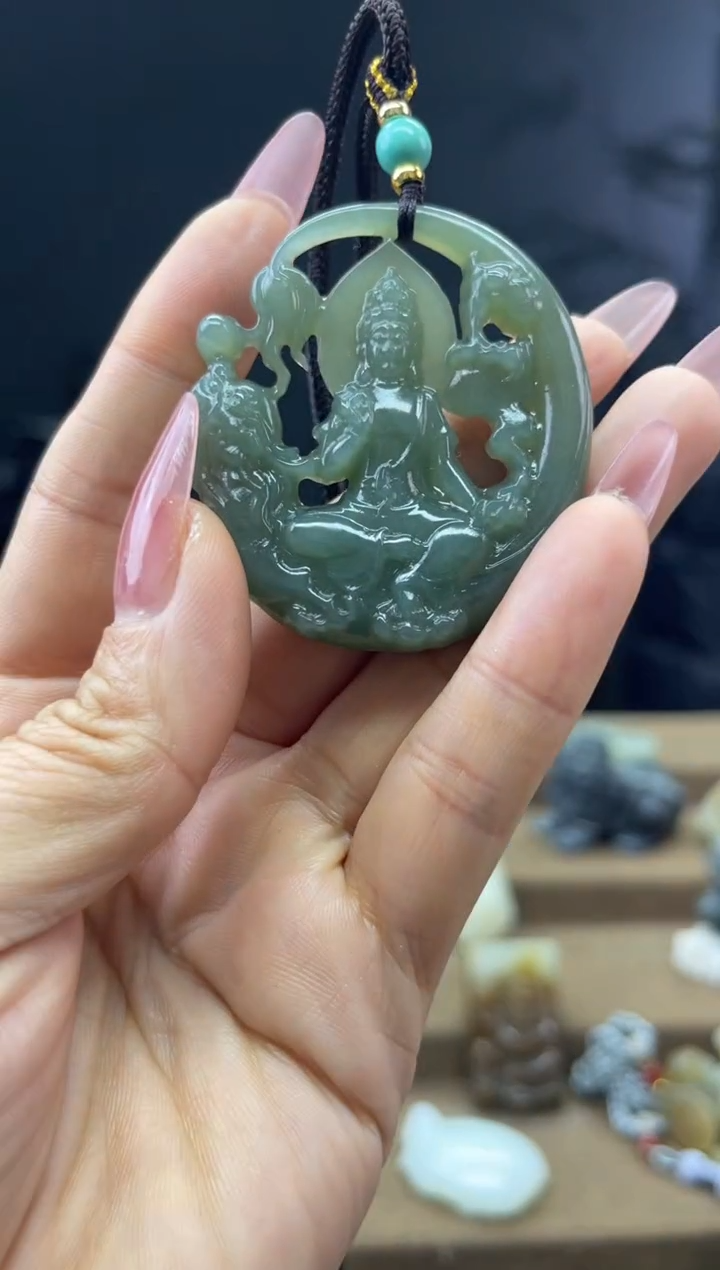 颈饰未镶嵌和田玉1