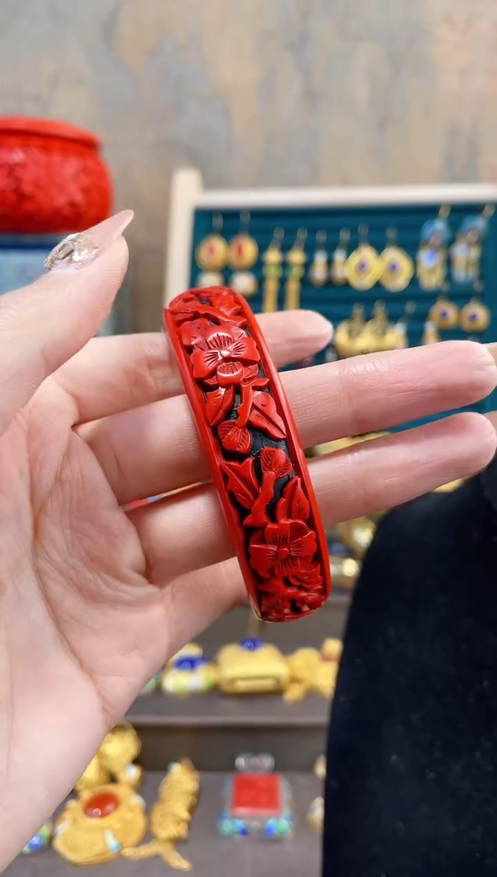 【闪购商品】非遗雕漆镯子花卉60