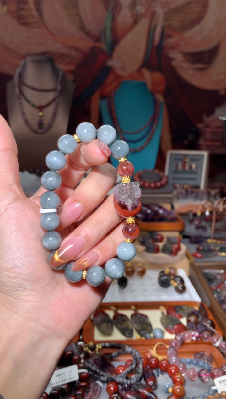 未镶嵌珠宝半成品水晶蓝灰兔毛红极光貔貅DIY手串