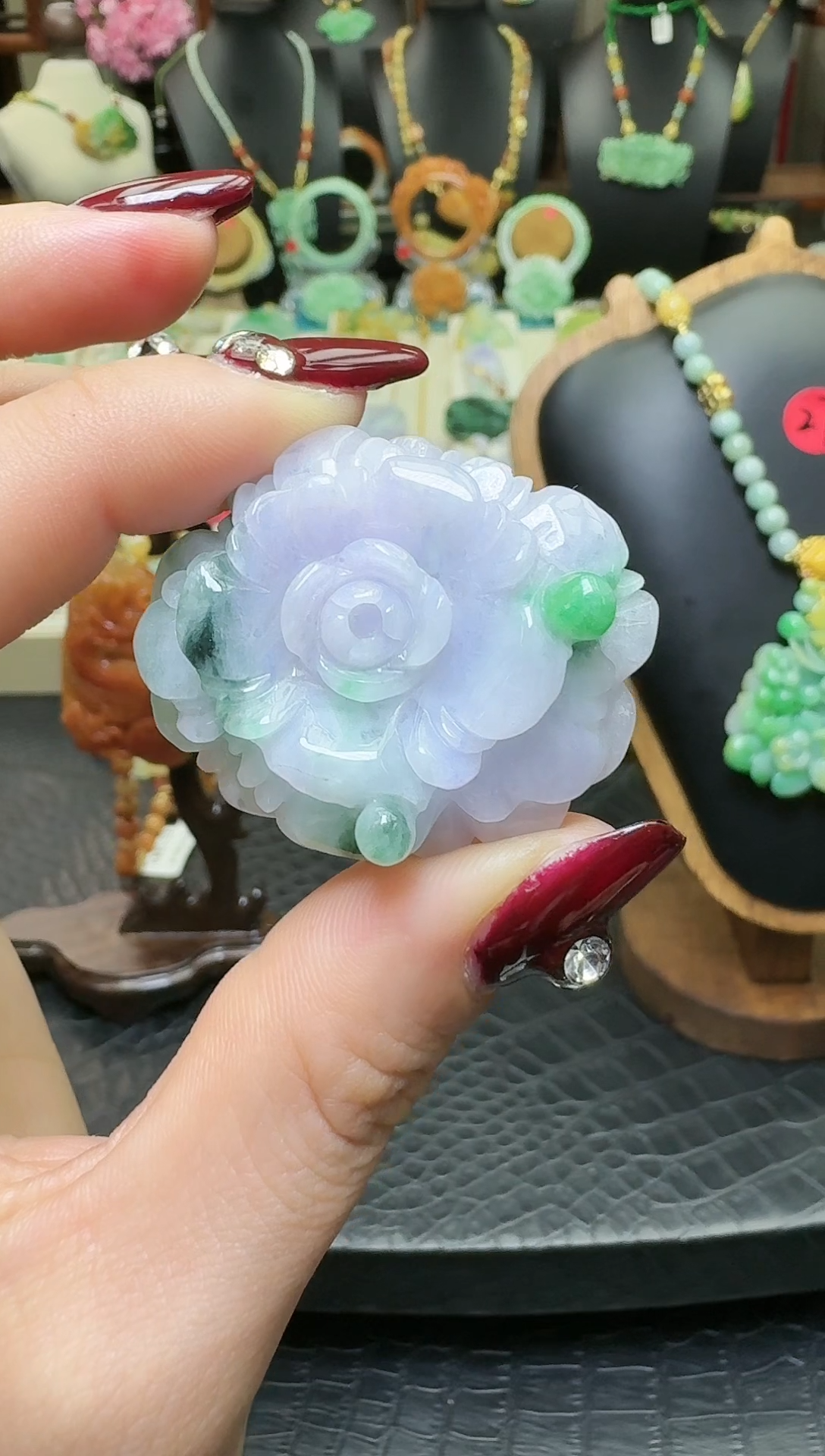 【闪购商品】翡翠颈饰未镶嵌天然翡翠小花