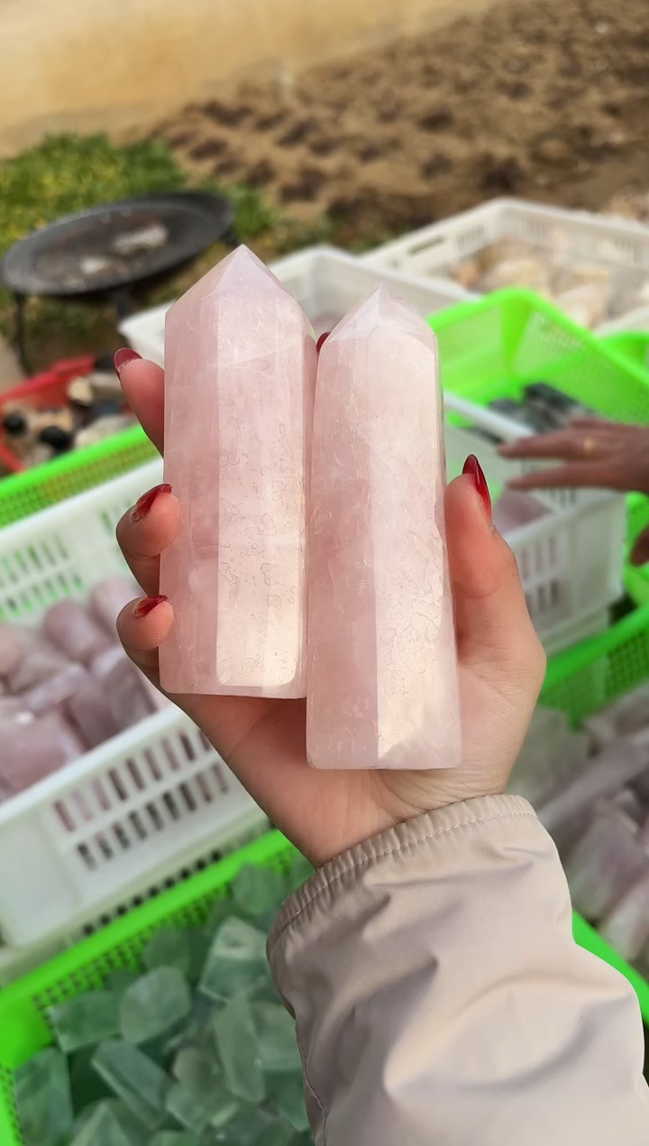 【闪购商品】水晶摆件未镶嵌粉水晶柱子多样性发一个 323