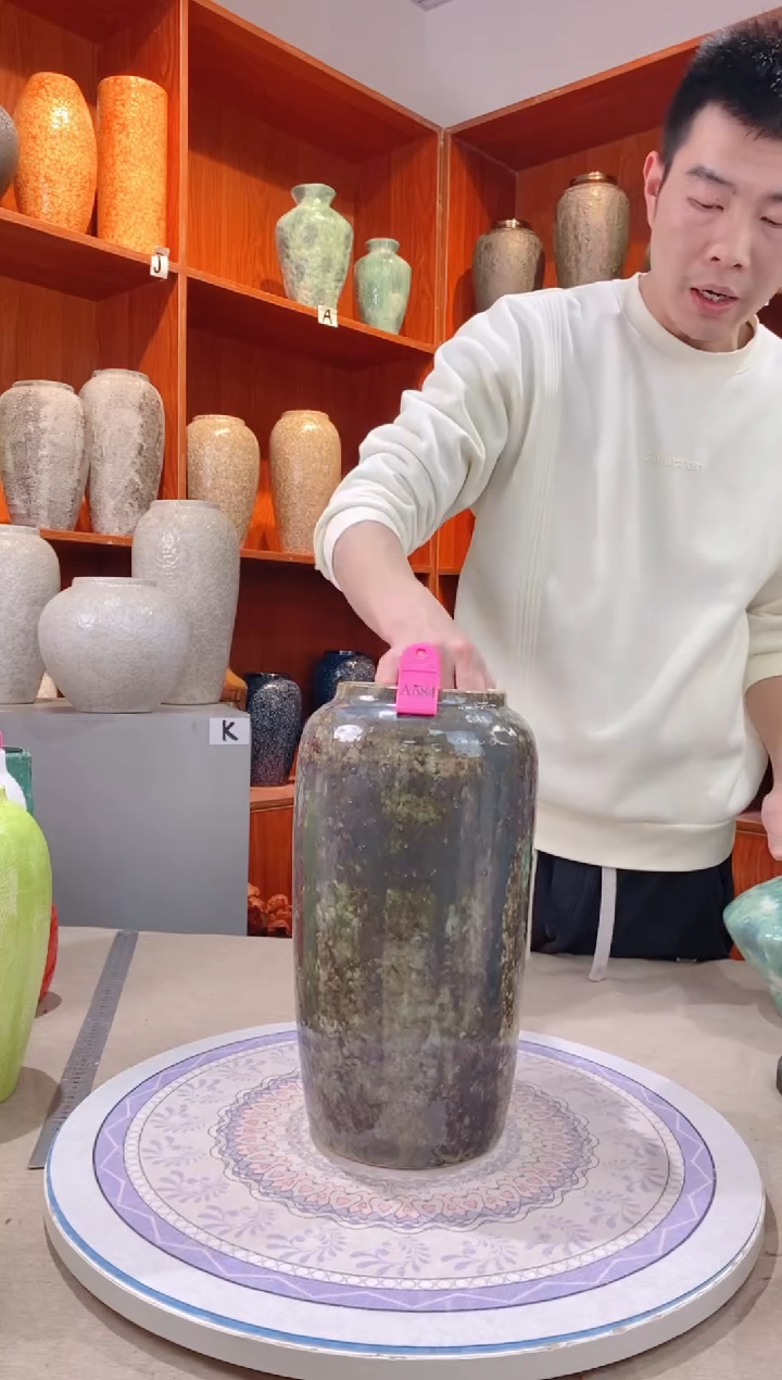 【闪购商品】瓶a584陶瓷花瓶 无花瑕疵