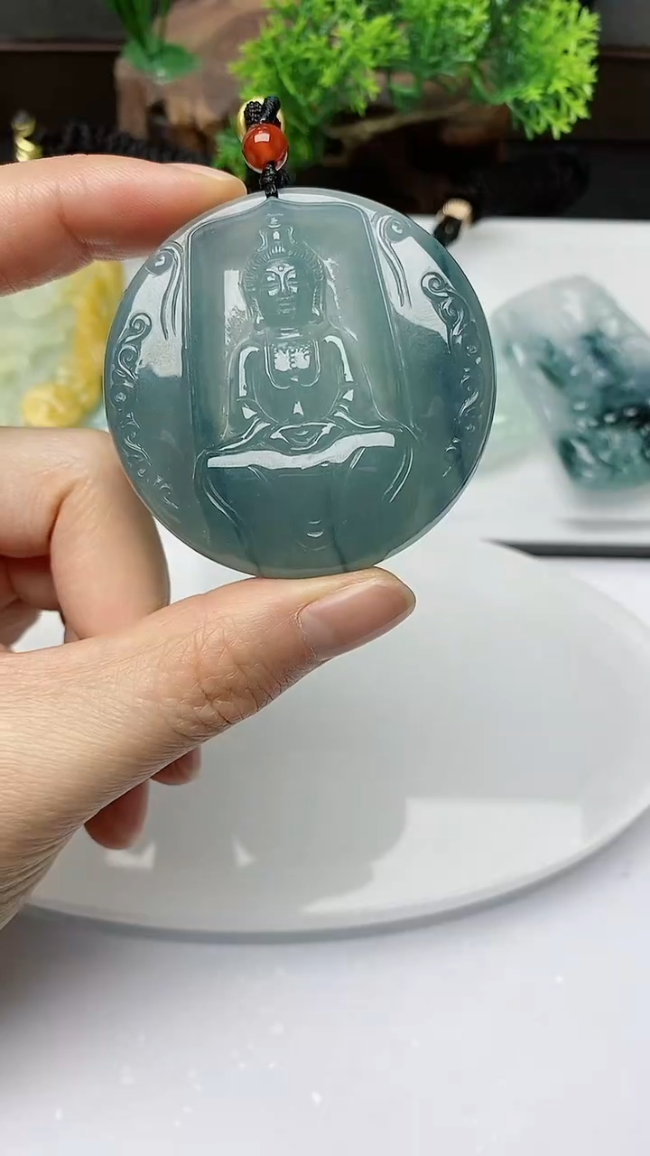 【闪购商品】翡翠颈饰未镶嵌        