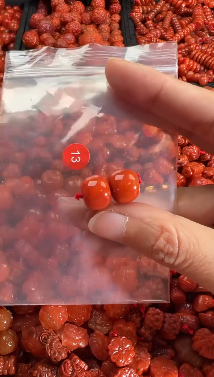 【闪购商品】南红玛瑙颈饰未镶嵌3