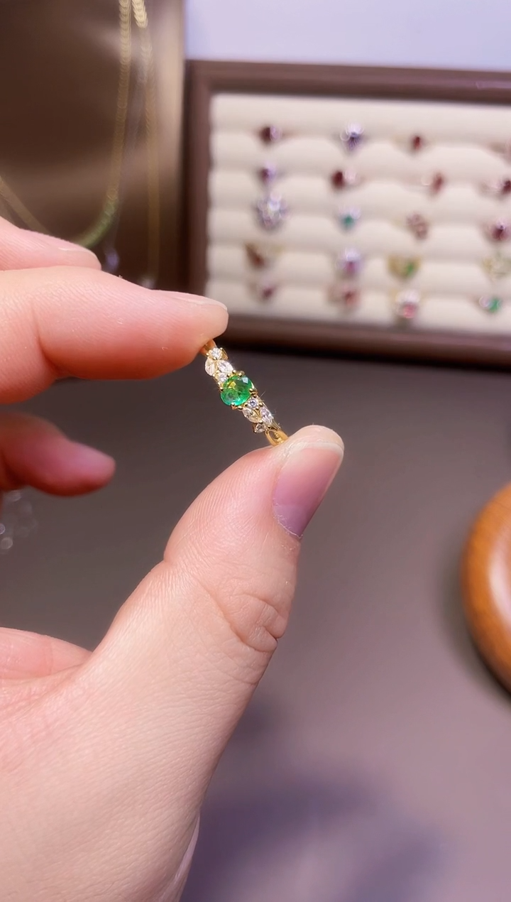 【闪购商品】祖母绿戒指银S925镶嵌1