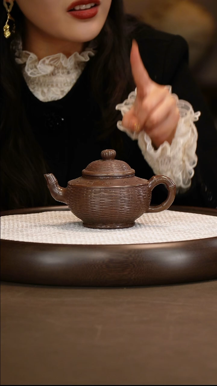 赵丽娟 竹韵天下 370c/聚宝盆