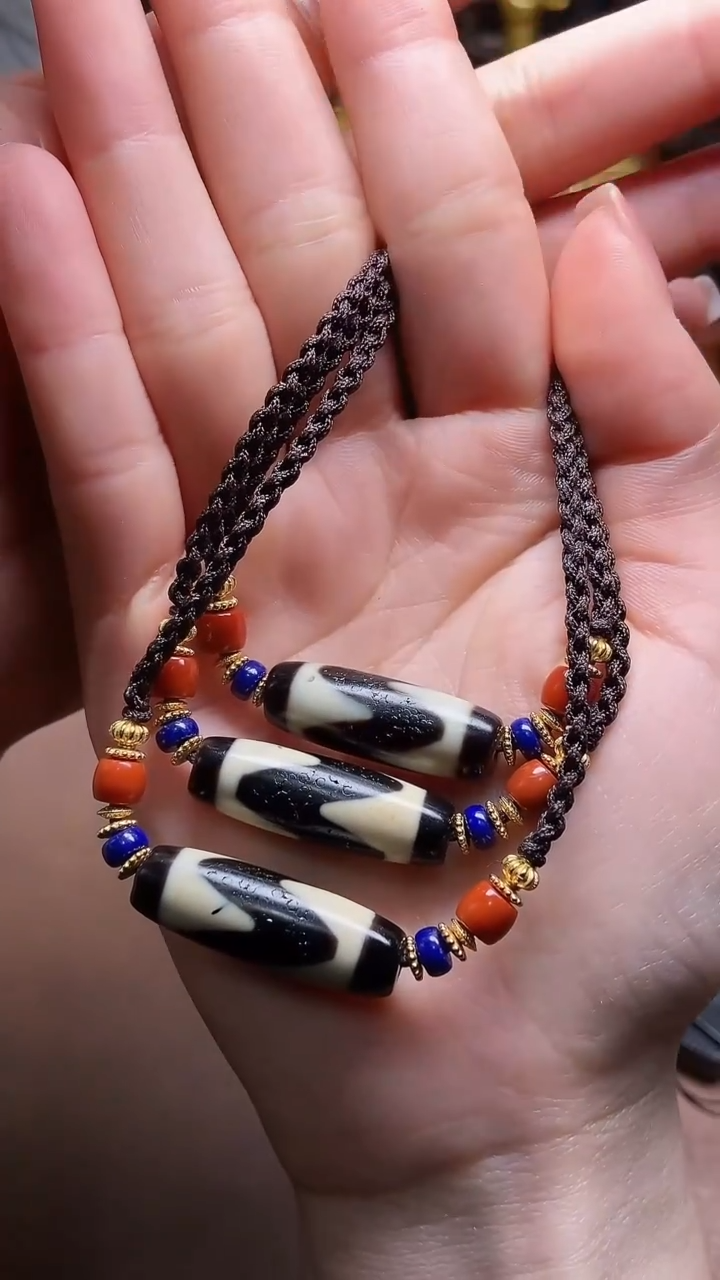 未镶嵌颈饰玛瑙/玉髓（覆膜）条纹玛瑙  只发其一