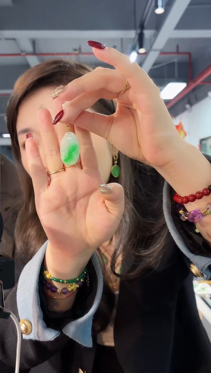 【闪购商品】翡翠吊坠(不含链)18K金镶嵌缅料A货/支持复检/一件