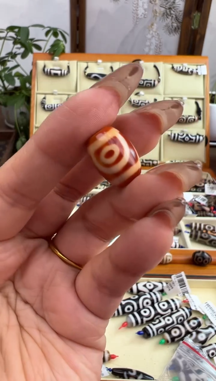 【闪购商品】玛瑙/玉髓吊坠(不含链)未镶嵌106.(微瑕随机发货)