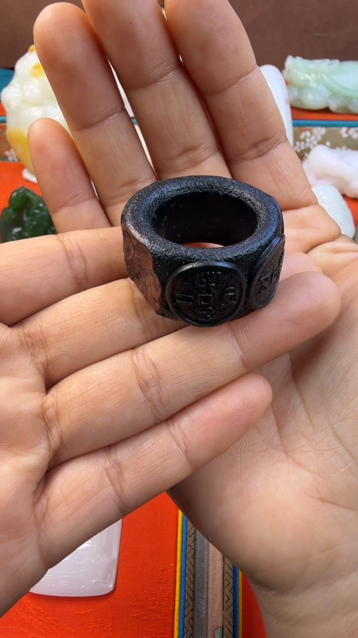 未镶嵌和田玉挂件和田玉