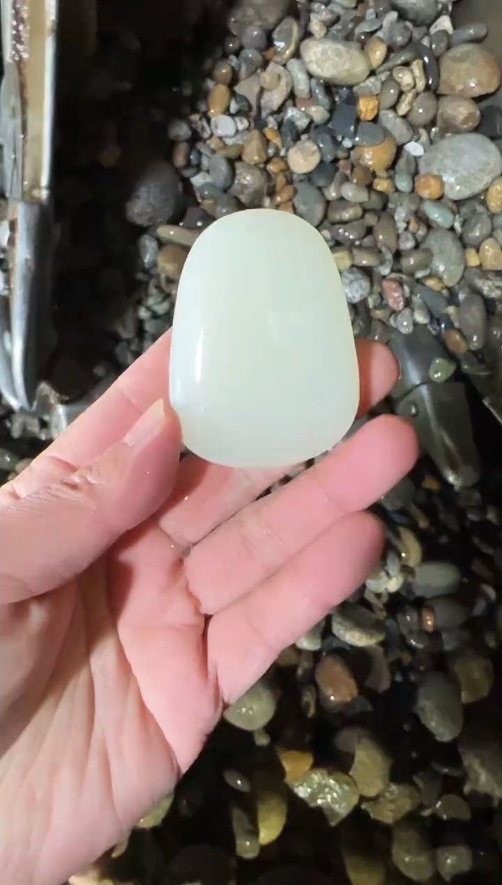 未镶嵌软玉把件88