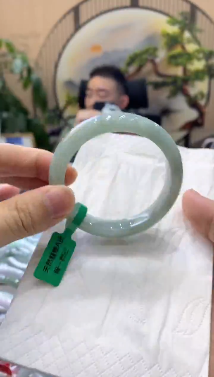 【闪购商品】翡翠手镯未镶嵌000006640