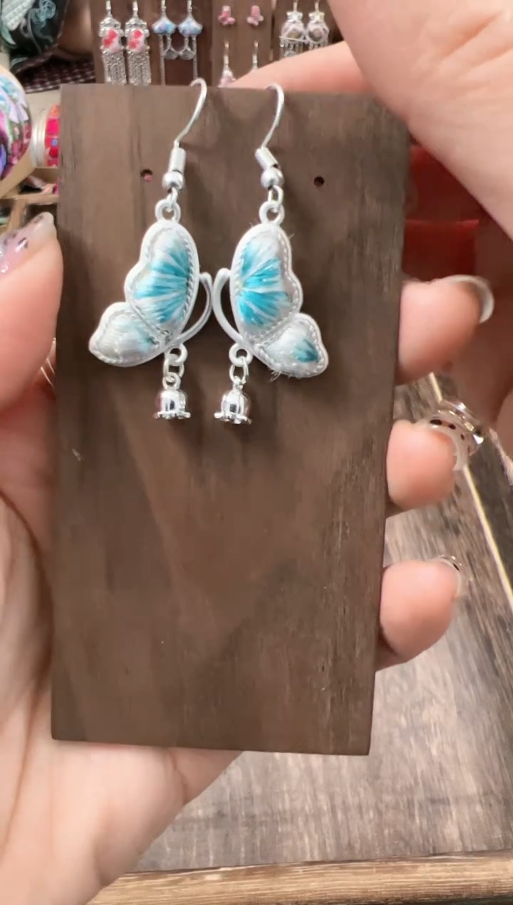 【闪购商品】织绣民族风老绣饰品256