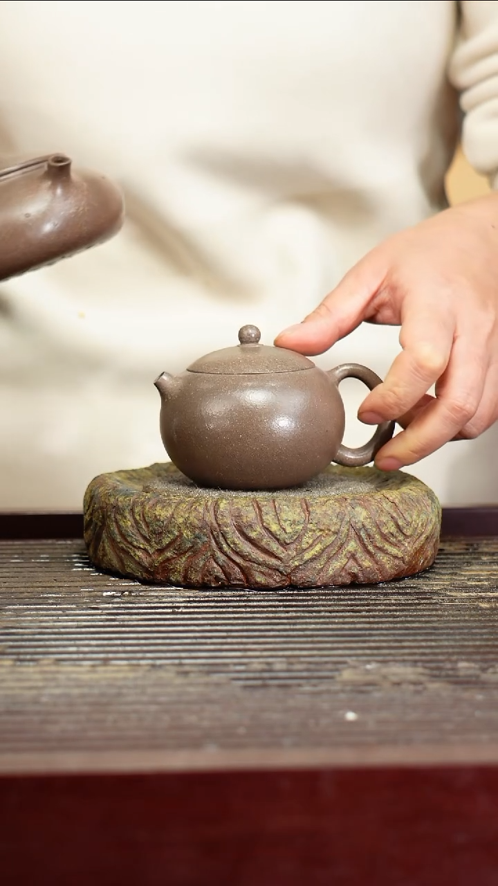 宜兴原矿紫砂壶茶壶宜兴原矿紫砂壶茶壶130C