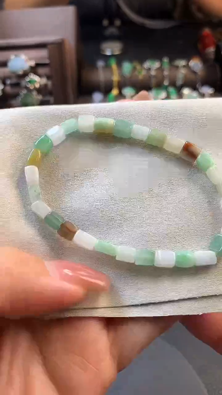 颈饰银S925镶嵌翡翠净货多样性发一10325