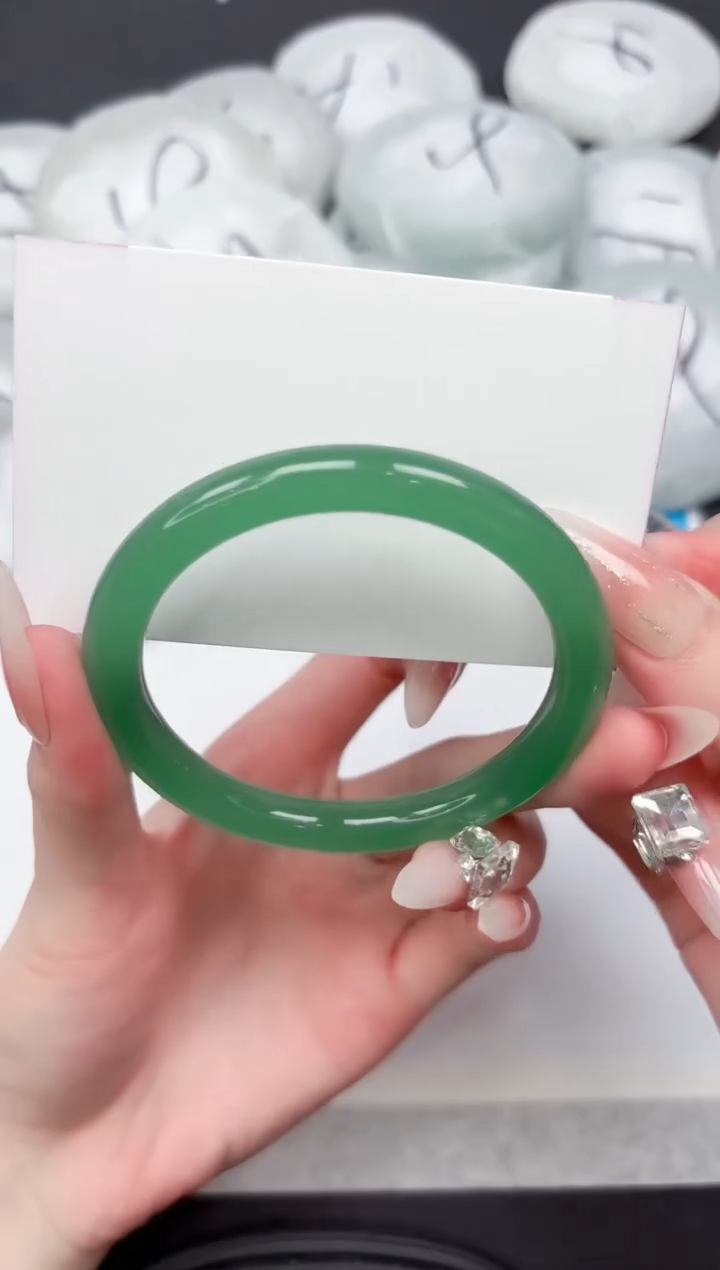 未镶嵌手镯石英质玉349-57.3