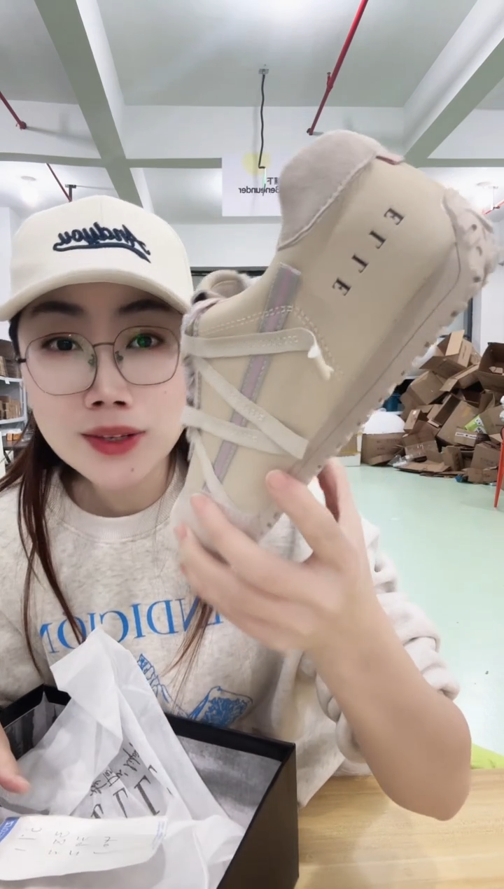 板鞋妮妮严选女鞋37码