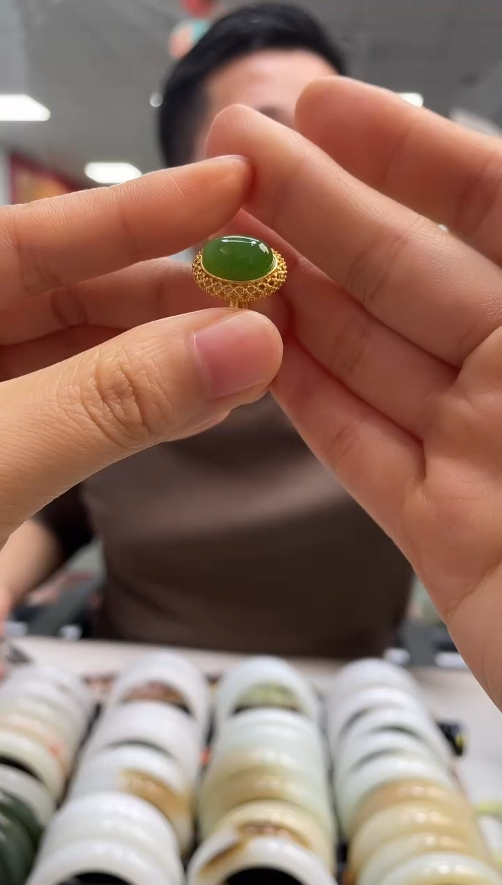 银S925镶嵌戒指和田玉碧玉戒指随机发一件