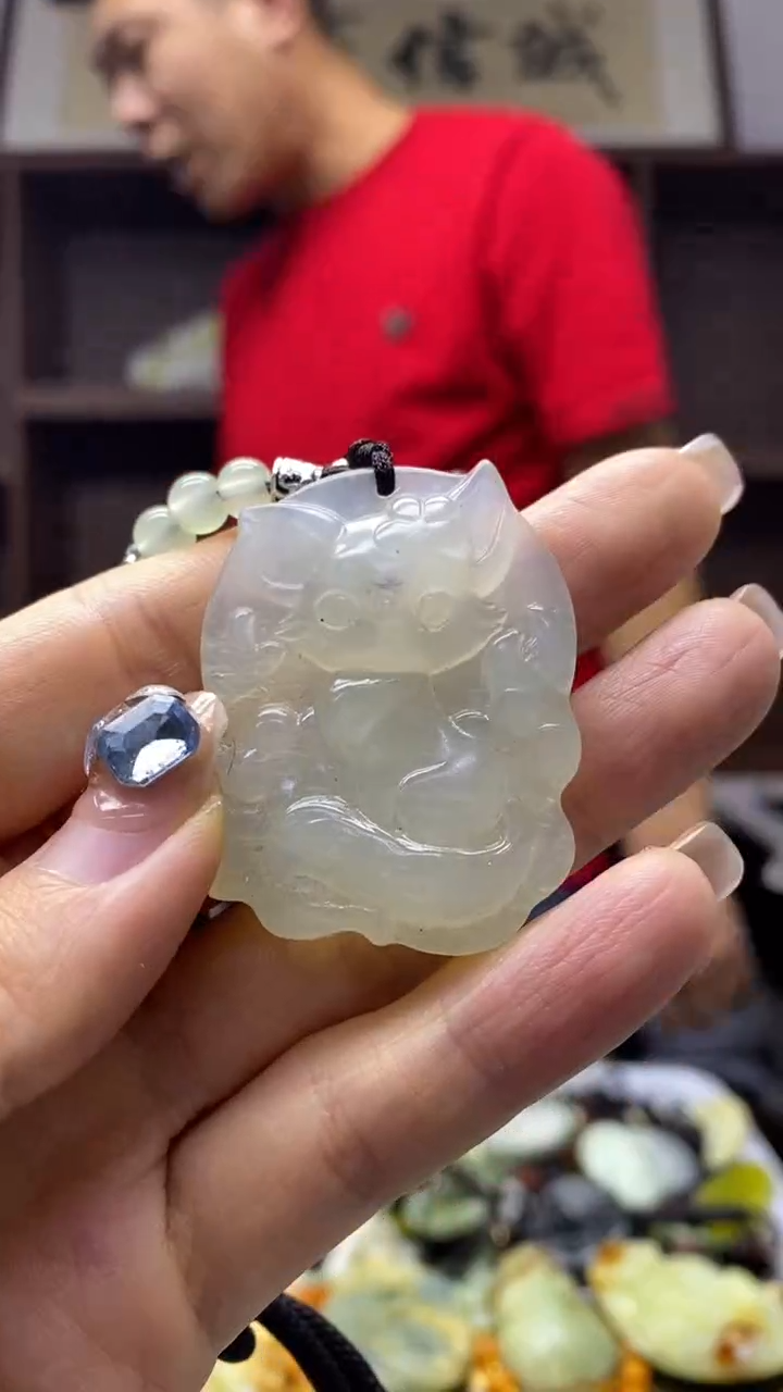 未镶嵌岫玉挂件   