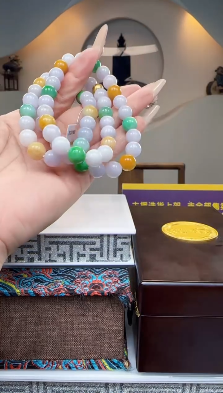 定制翡翠未镶嵌Q61149翡翠（多样性发一）