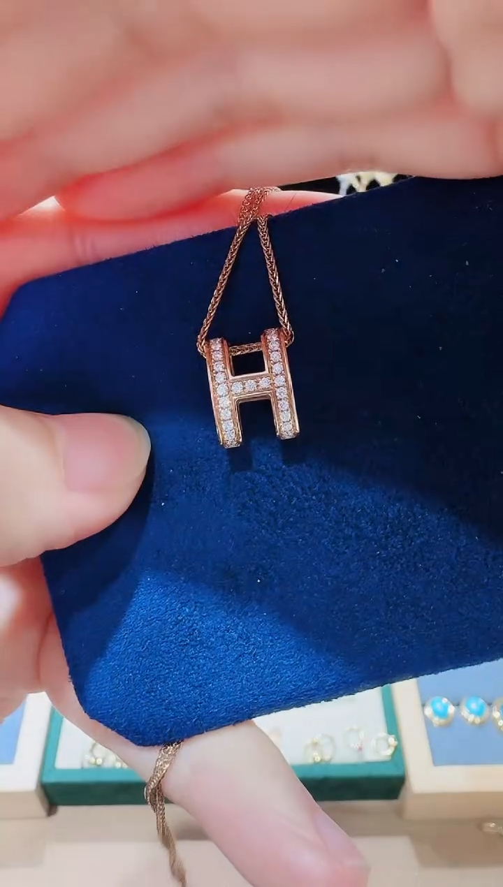 【闪购商品】钻石吊坠18K金镶嵌钻石单吊坠不含链