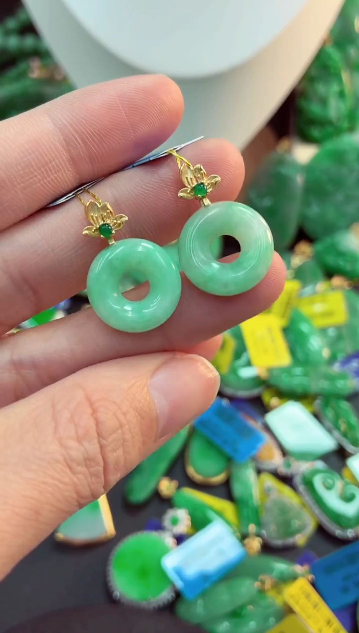 吊坠(不含链)未镶嵌翡翠 多样性发货其中一件