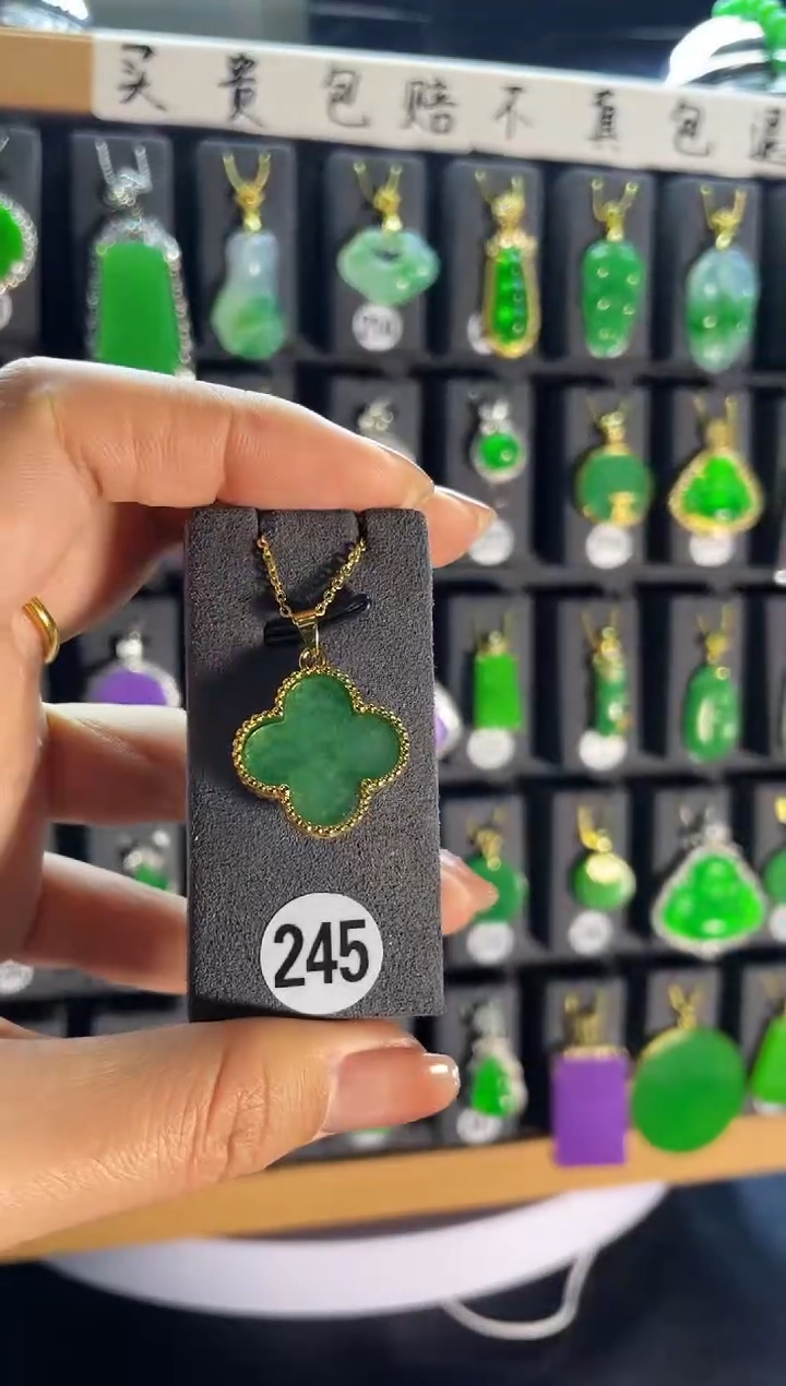 【闪购商品】翡翠耳饰银S925镶嵌245...