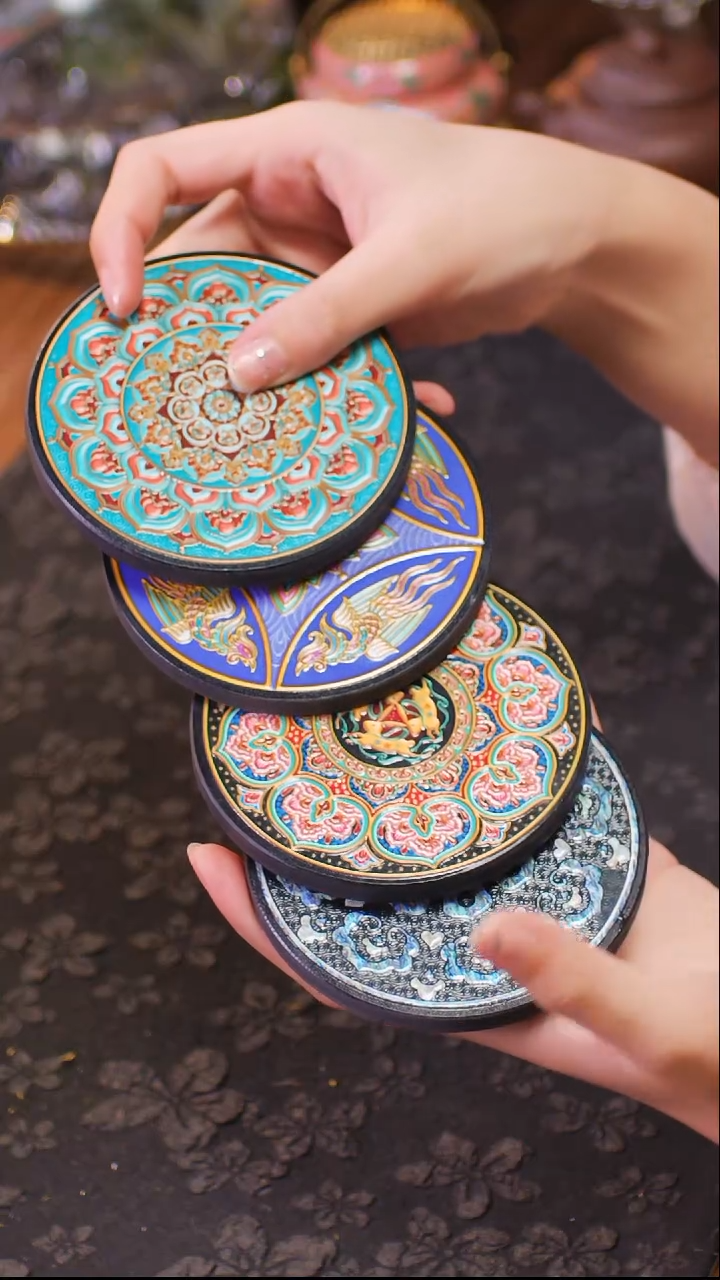 壹藏贰宝敦煌图案系类杯垫一套