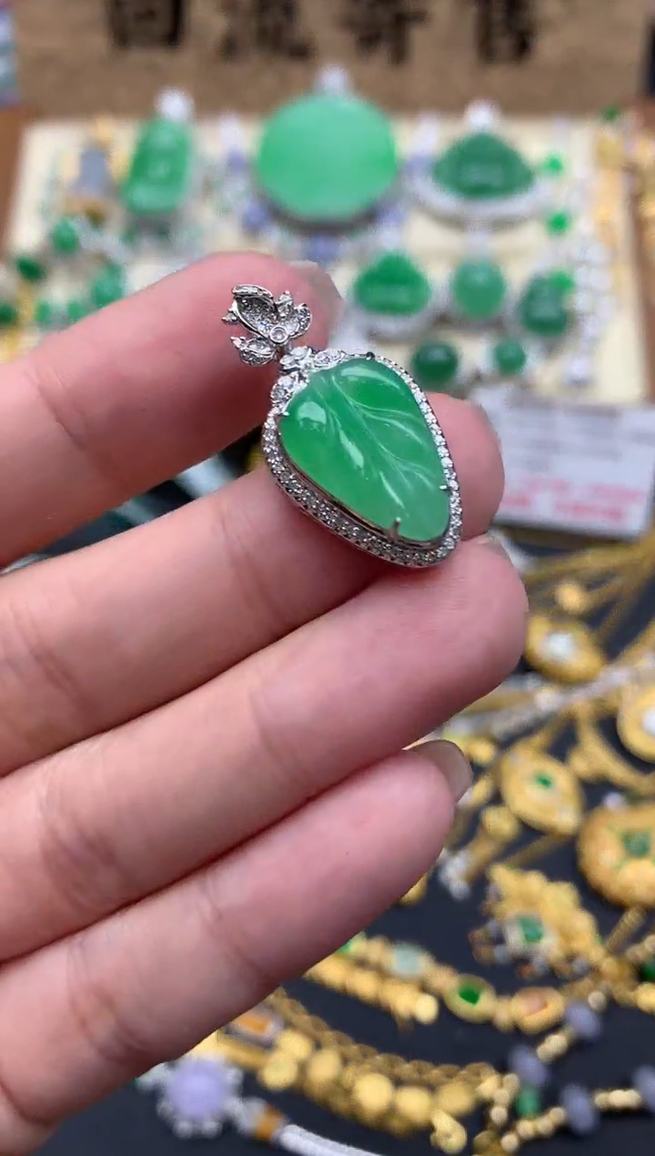 【闪购商品】翡翠颈饰18K金镶嵌228-中国好珍宝