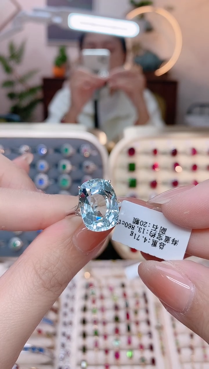 【闪购商品】海蓝宝石戒指18K金镶嵌18K金戒指