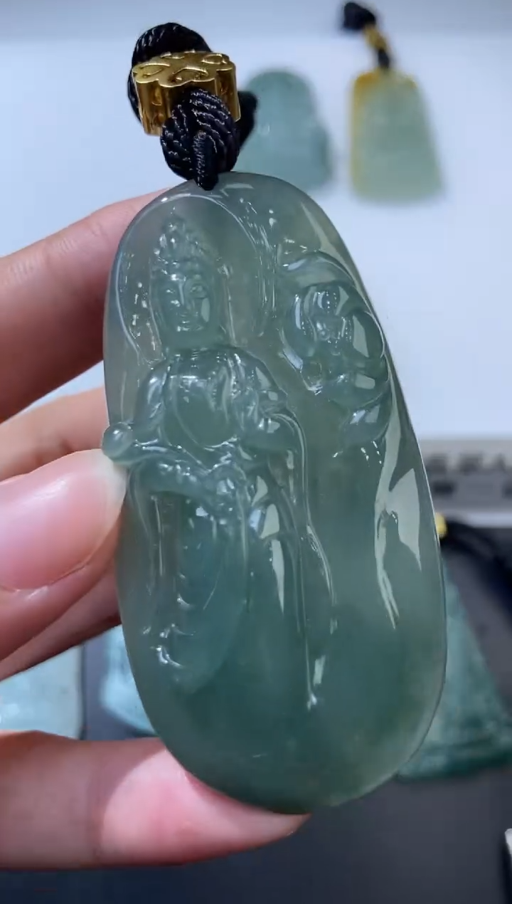 未镶嵌挂件翡翠376678    多人 