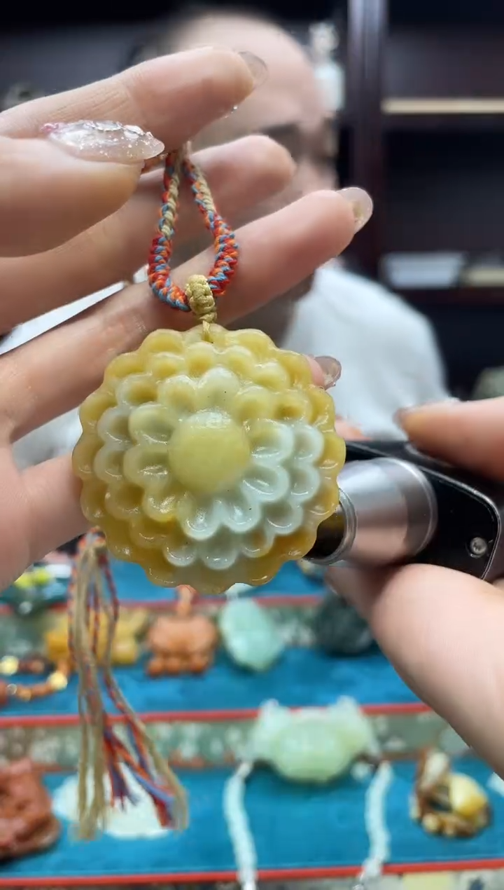 未镶嵌岫玉吊坠·