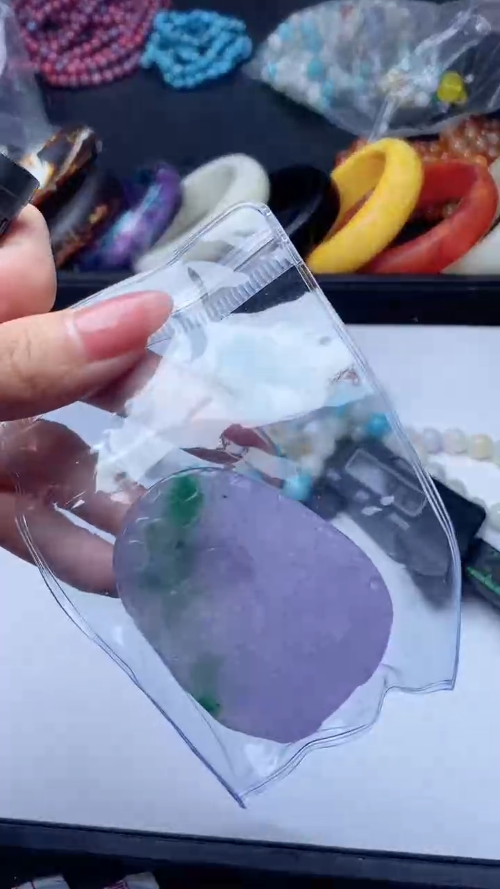 翡翠未镶嵌颈饰59