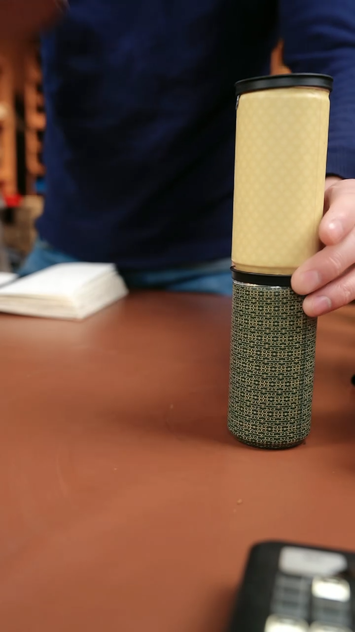 辉哥粉丝福利 两罐+动感钛杯 蓝紫