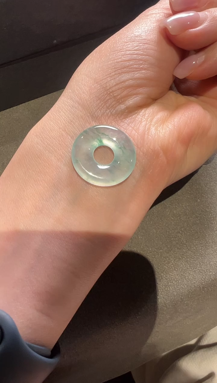 【闪购商品】翡翠颈饰未镶嵌甜甜圈