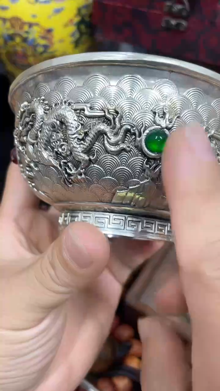 摆件主播推荐如图所示  