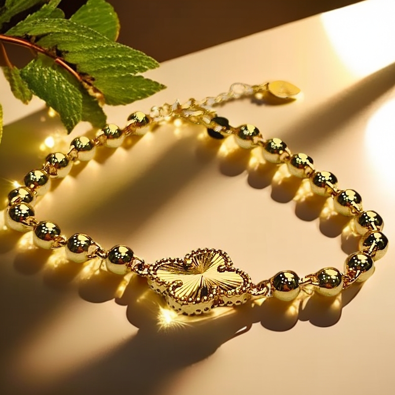 Y-6041   时尚镭射四叶草光珠手链   + 专柜礼盒