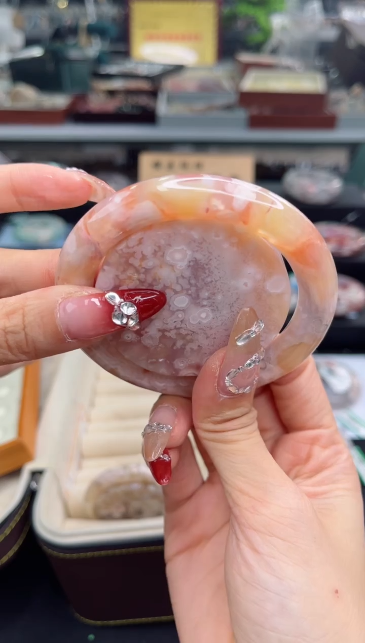 【闪购商品】石英质玉手镯未镶嵌58圈口（赠品镯心）6507822