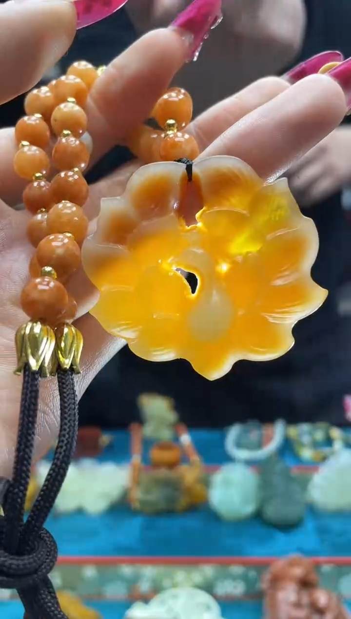 未镶嵌岫玉吊坠·