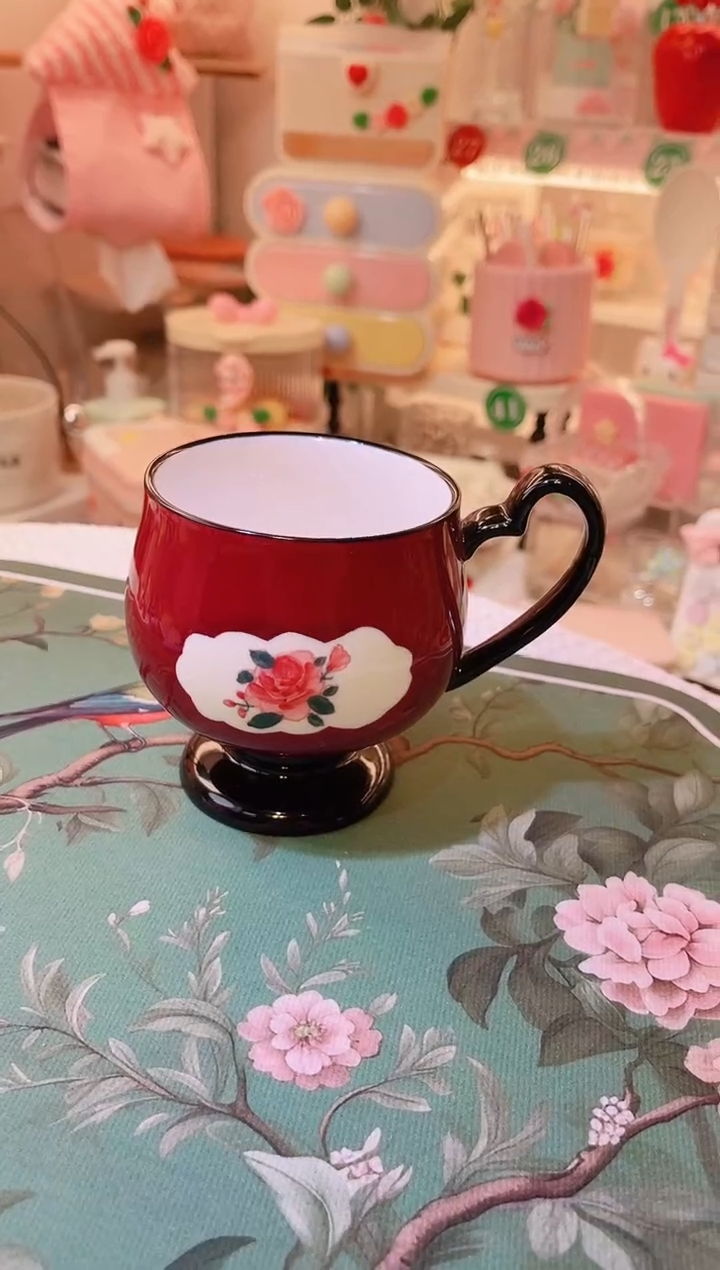 法国高脚杯红色——手工制作品质好！