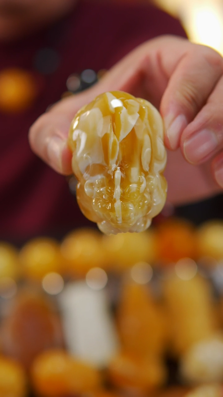 【闪购商品】蜜蜡颈饰未镶嵌俄料妖花貔貅51.05