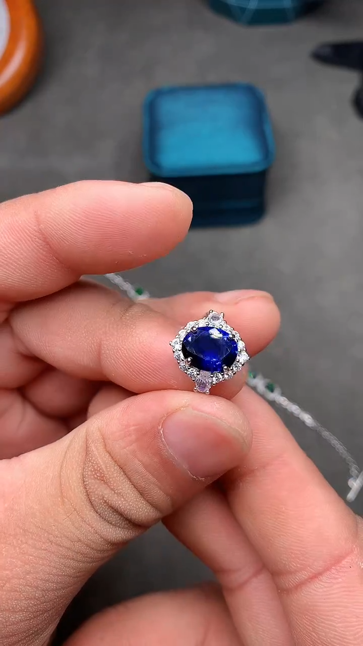 【闪购商品】蓝宝石戒指银S925镶嵌······