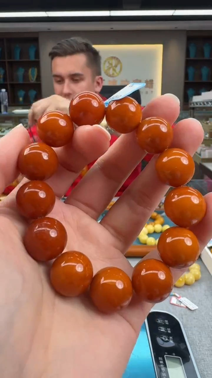 【闪购商品】琥珀手串未镶嵌秒拍号188