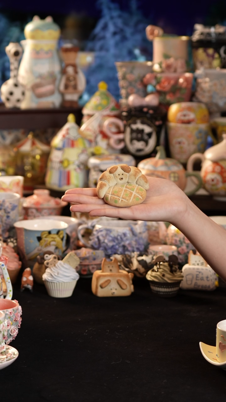 摆件陶景德镇釉下彩手绘设计师款陶瓷