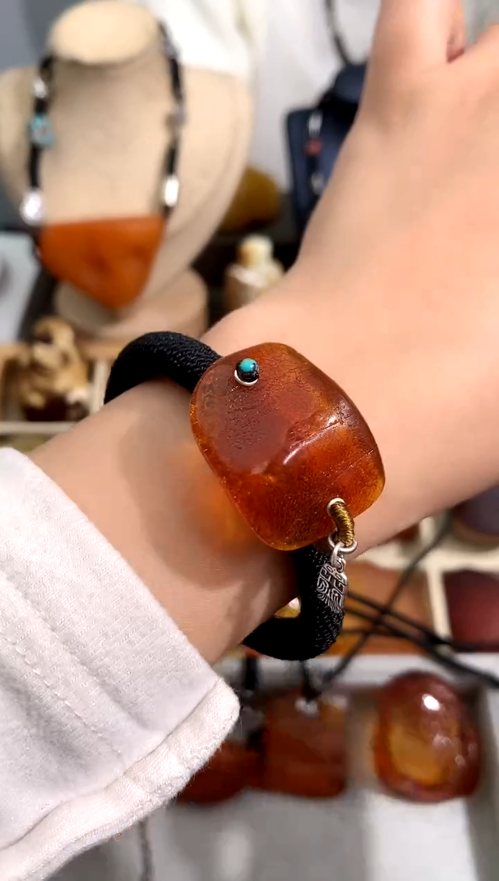 【闪购商品】蜜蜡裸石未镶嵌似玉